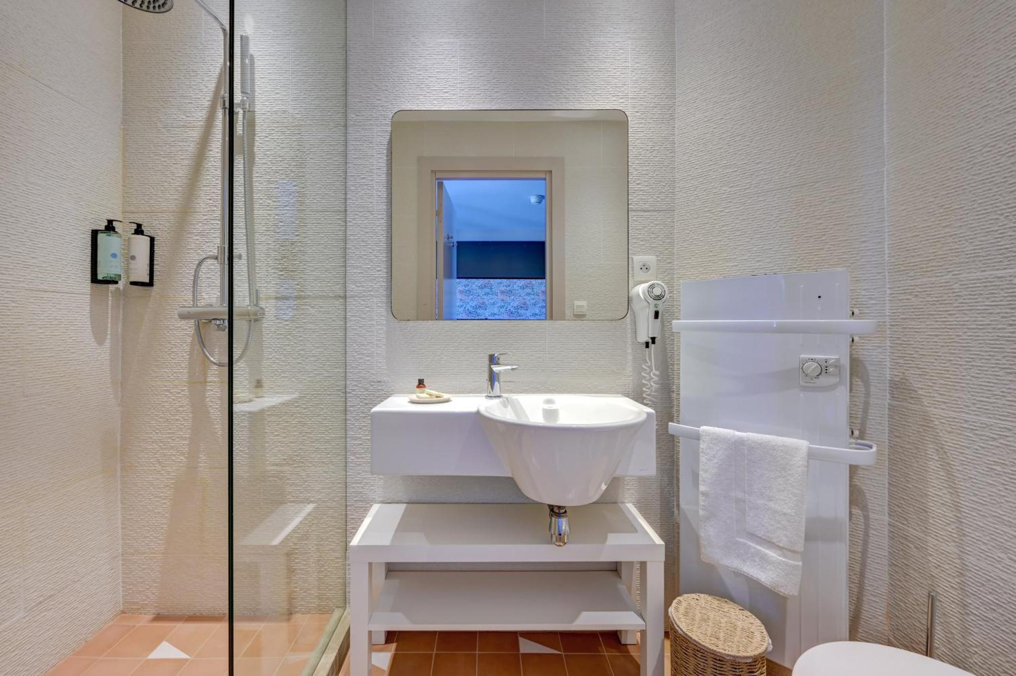 Hotel Bor Hyères Екстериор снимка