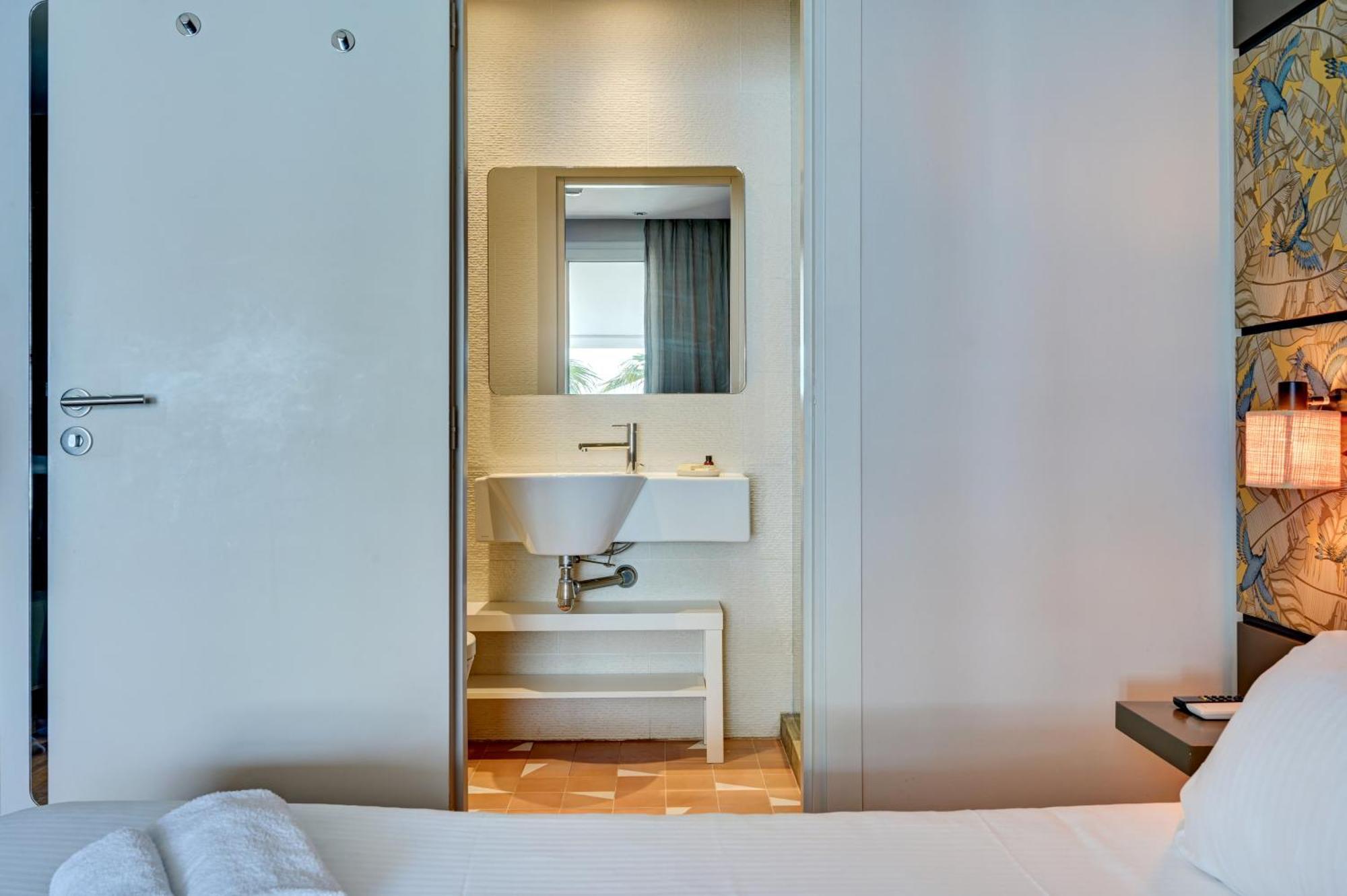 Hotel Bor Hyères Екстериор снимка