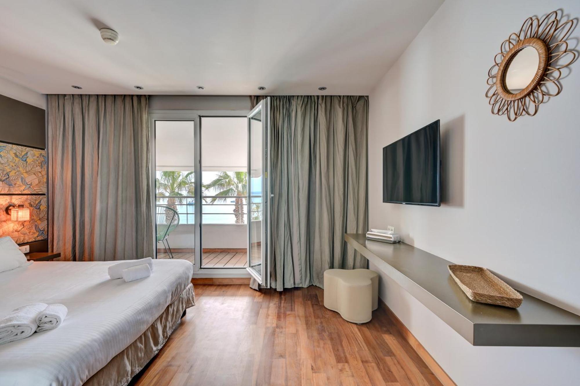 Hotel Bor Hyères Екстериор снимка