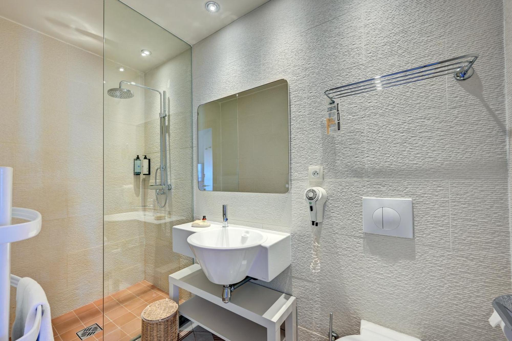 Hotel Bor Hyères Екстериор снимка