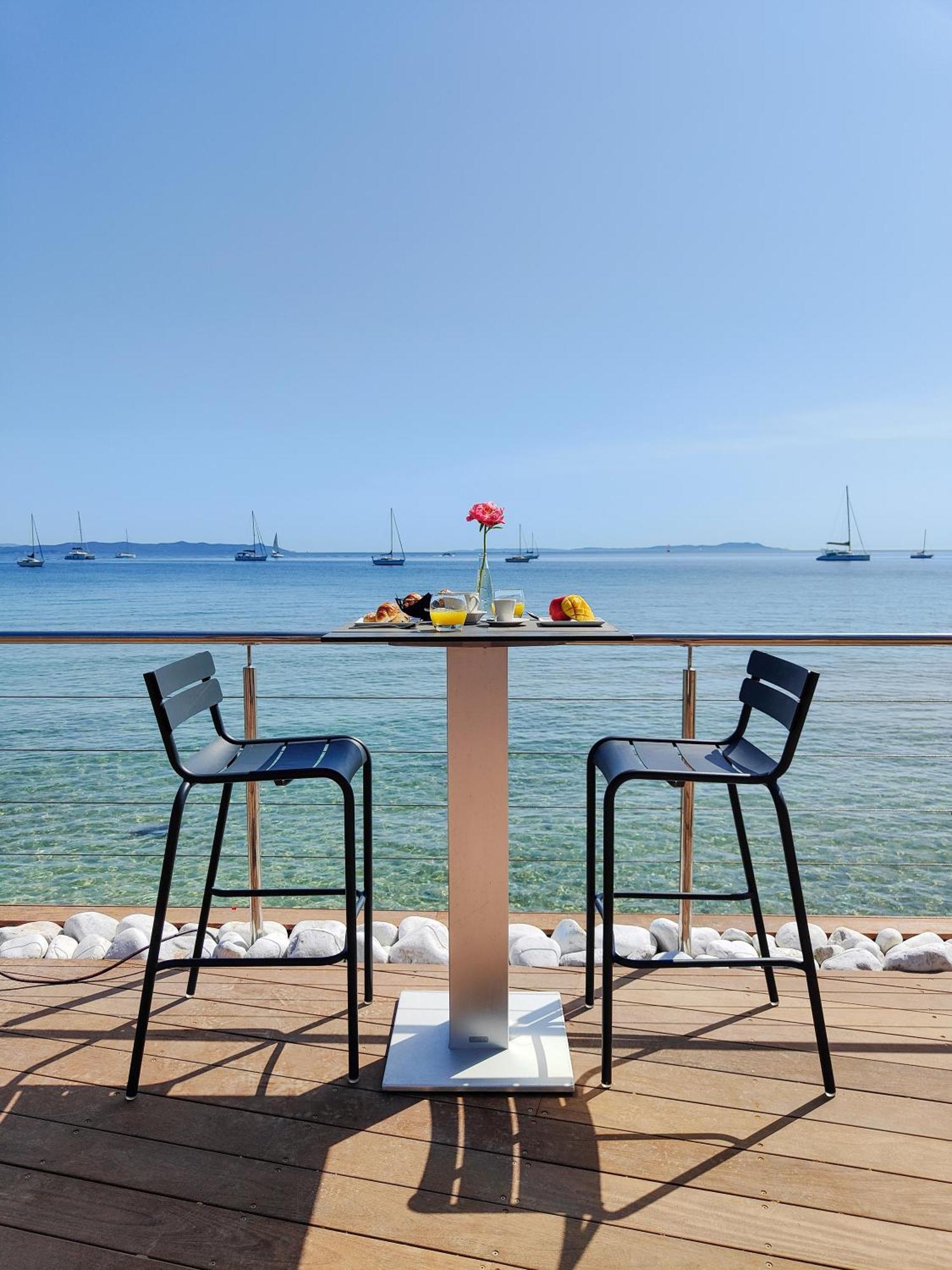Hotel Bor Hyères Екстериор снимка